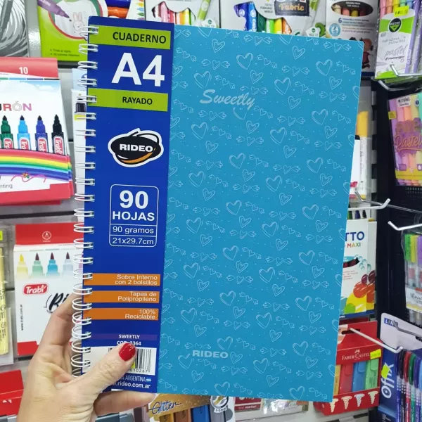 Cuaderno A4 Rideo Sweetly x 90 hojas Rayado