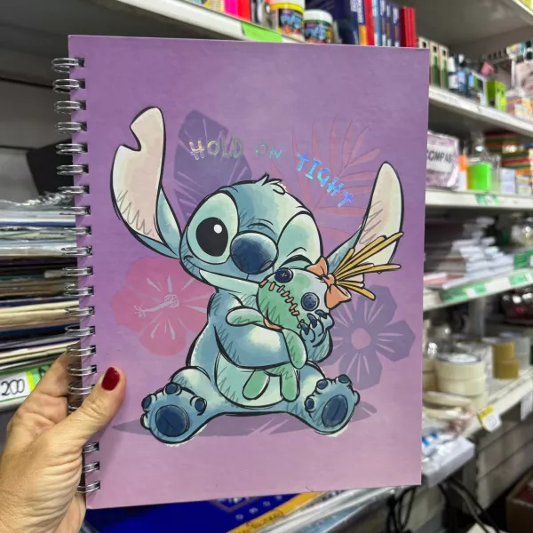 Cuaderno Universitario A4 Tapa Dura Rayado Mooving Stitch 2025