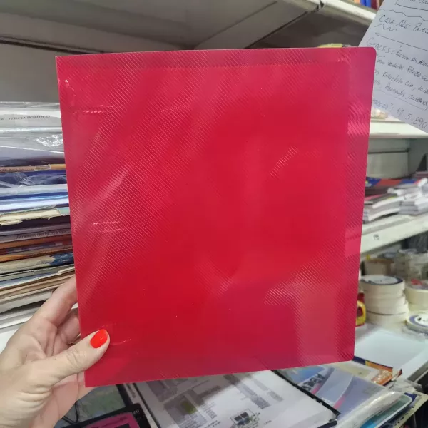Carpeta Escolar nro 3 aro de 40 Roja Transparente Avios