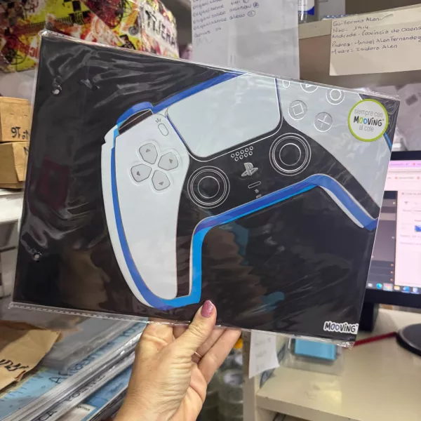 Carpeta dos tapas N°5 Mooving PlayStation 2025