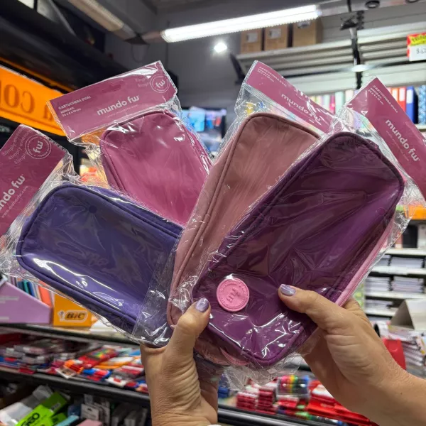 Cartuchera Fw - Oval  Cierre