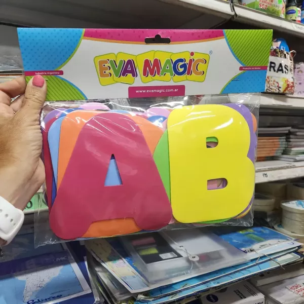 Letras en goma Eva  Gigante 26 unidades