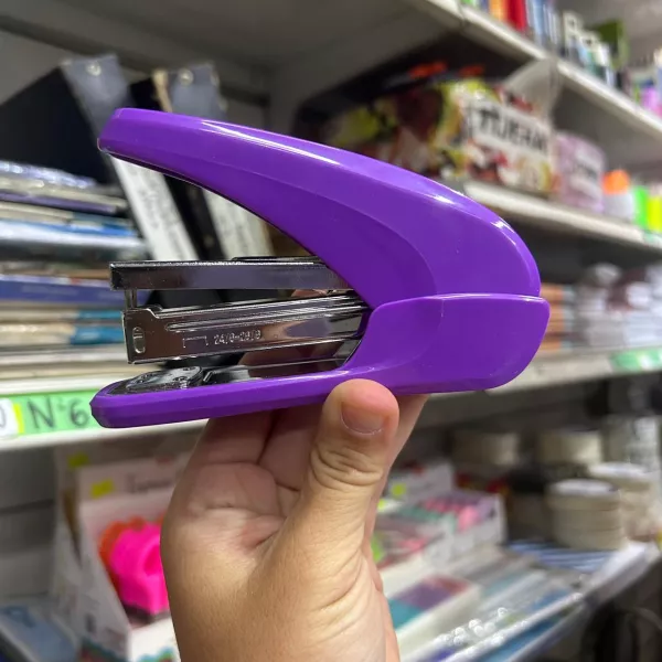 Abrochadora BRW grande Violeta
