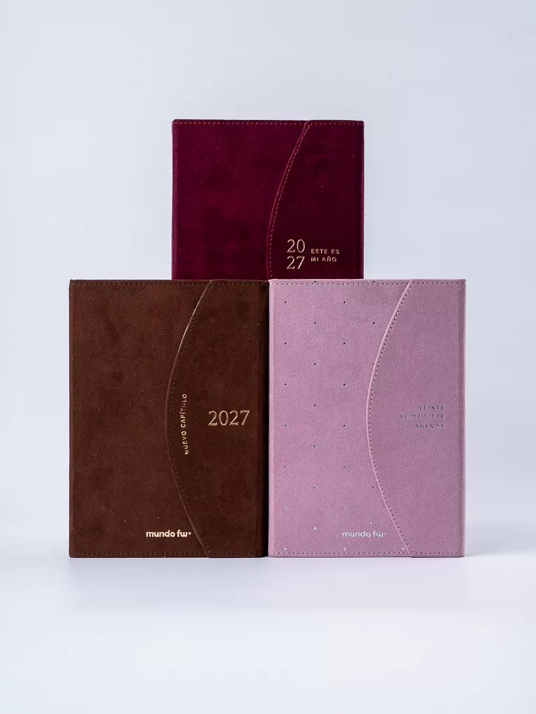 Agenda 2027 - FW - Dia por pagina - A5 - Chic con solapa inmantada