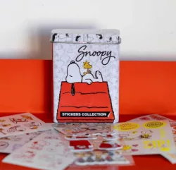 Stickers en Lata Snoopy Wero