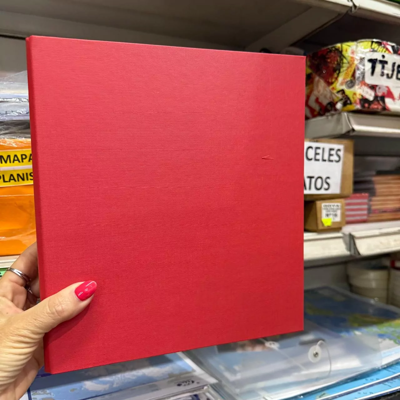 Carpeta Nro 3 The Pel Roja