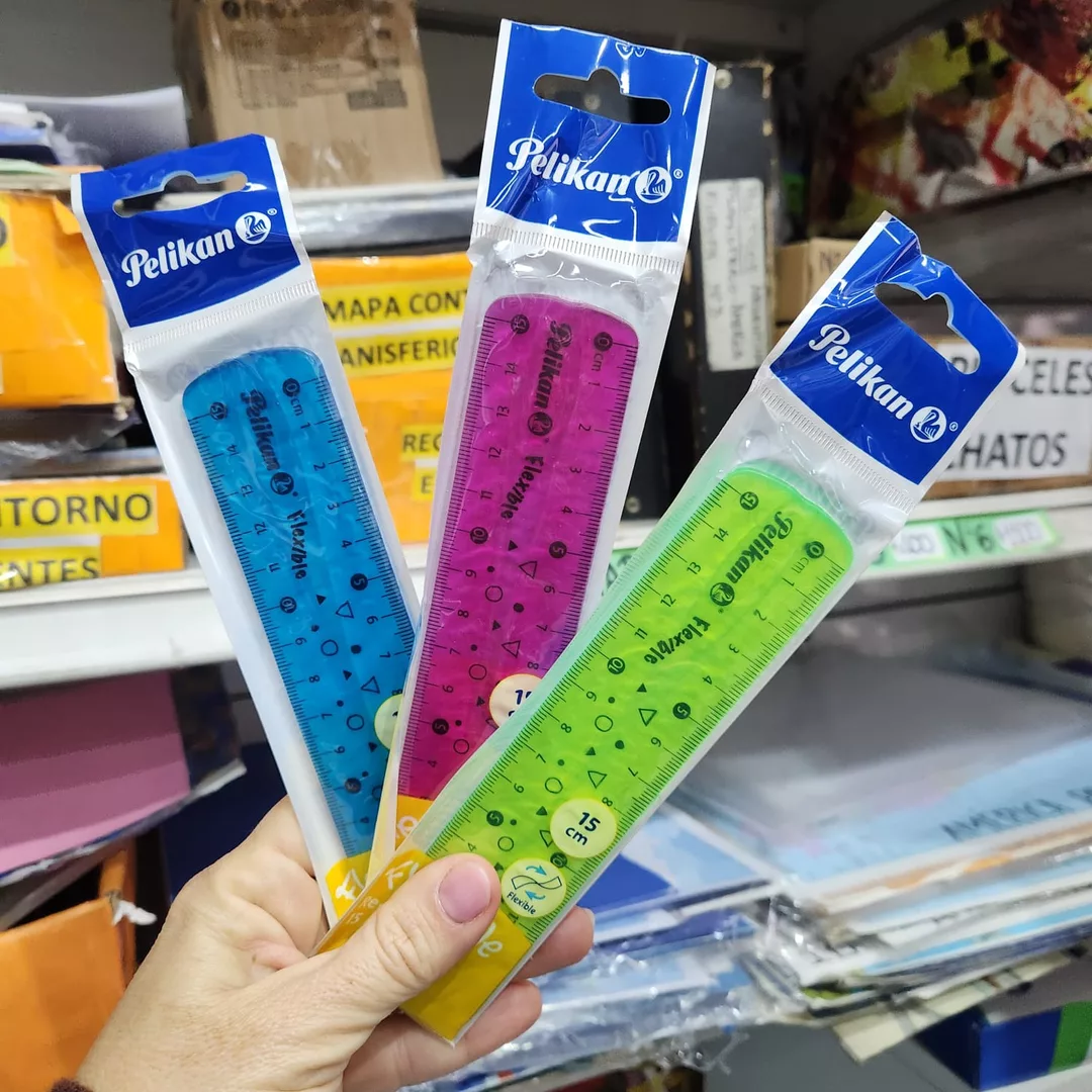 Regla Flexible Pelikan 15cm